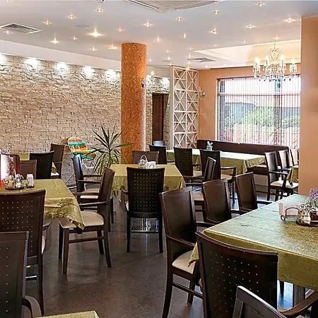 فندق Alexandra 3*